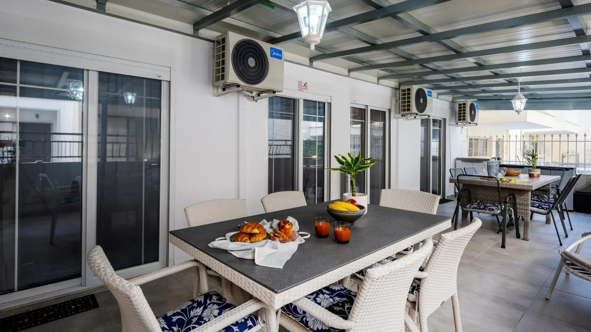 Gng Apartments By Rentalspro - Nea Flogita Halkidiki