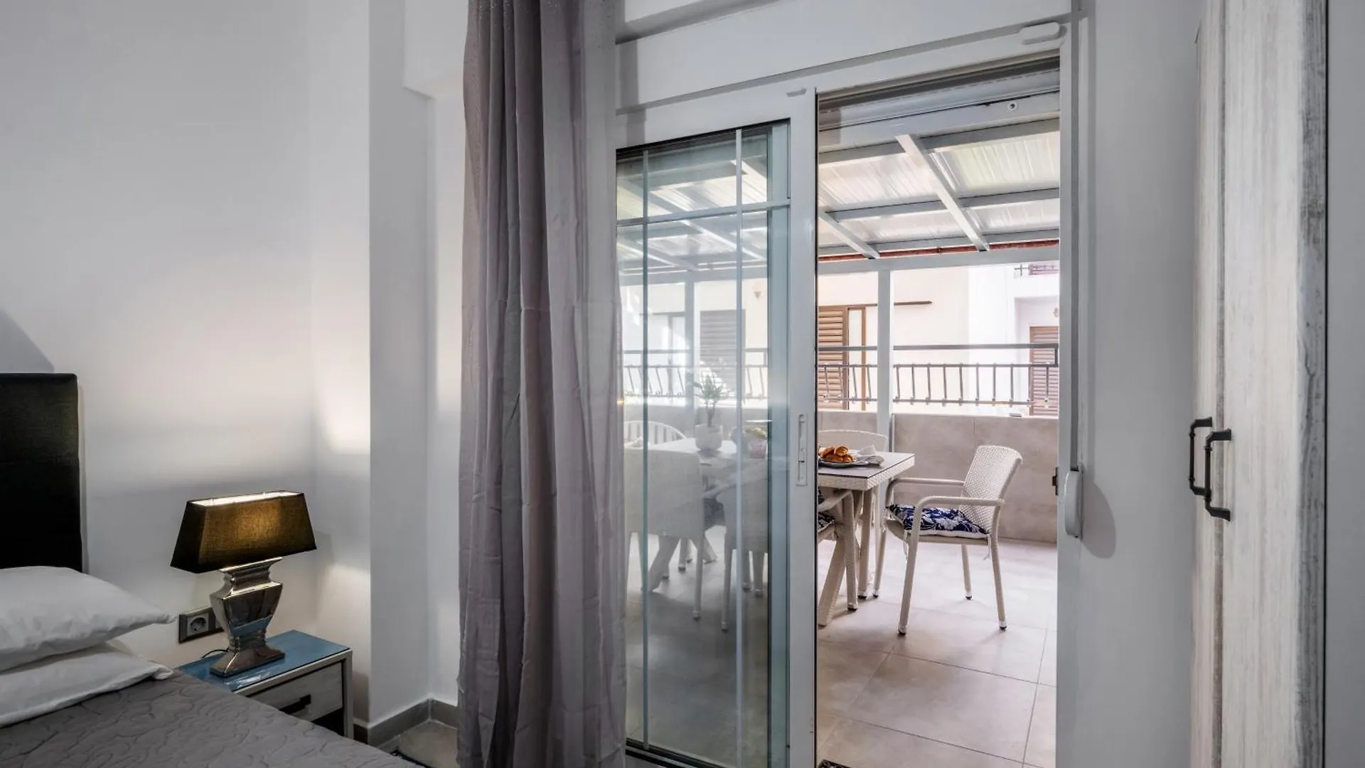 Gng Apartments By Rentalspro - Nea Flogita Halkidiki